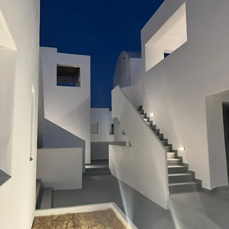 Angelo Estate Santorini *